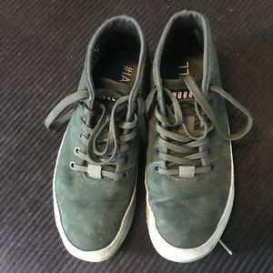 No Bull mid ankle trainers